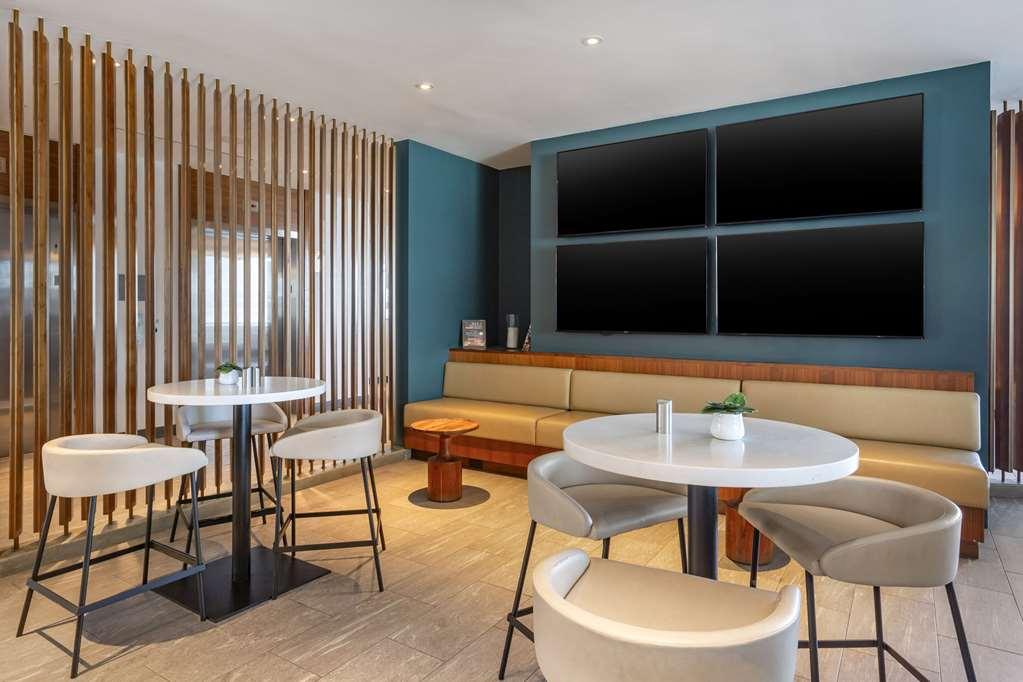 Hotel Cambria Lax 4*