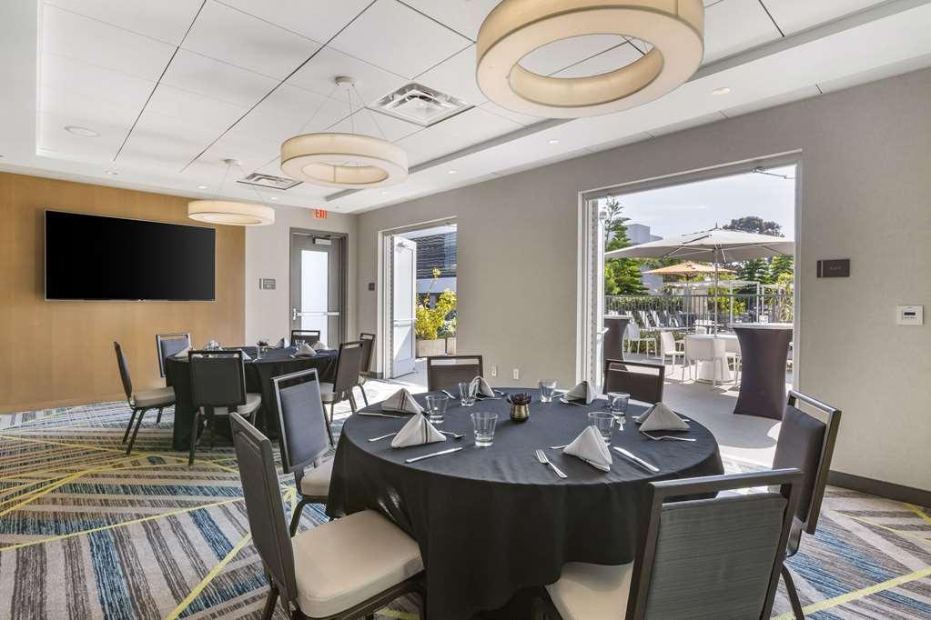Hotel Cambria Lax 4*