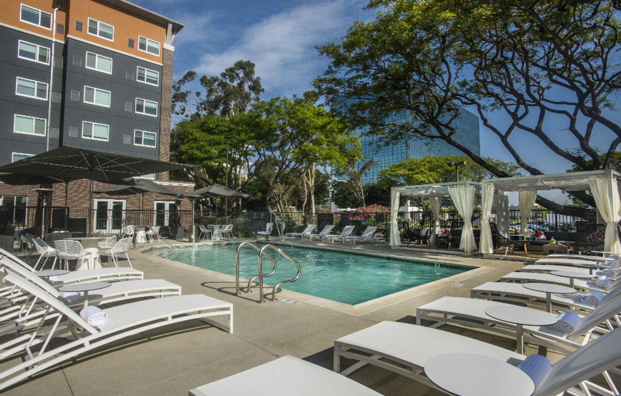 Hotel Cambria Lax